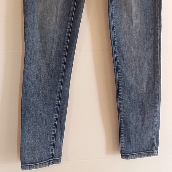 Women's Skinny Jeans. Size XS. Color Blue. - Picture 5 of 8